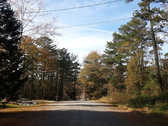 4th image of 2560 Lake Capri Dr