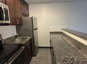 26 Whites Ave