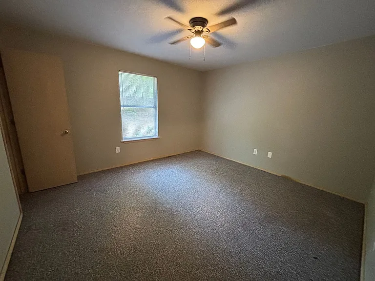 1366 E Sequoyah Ct — Photo 9