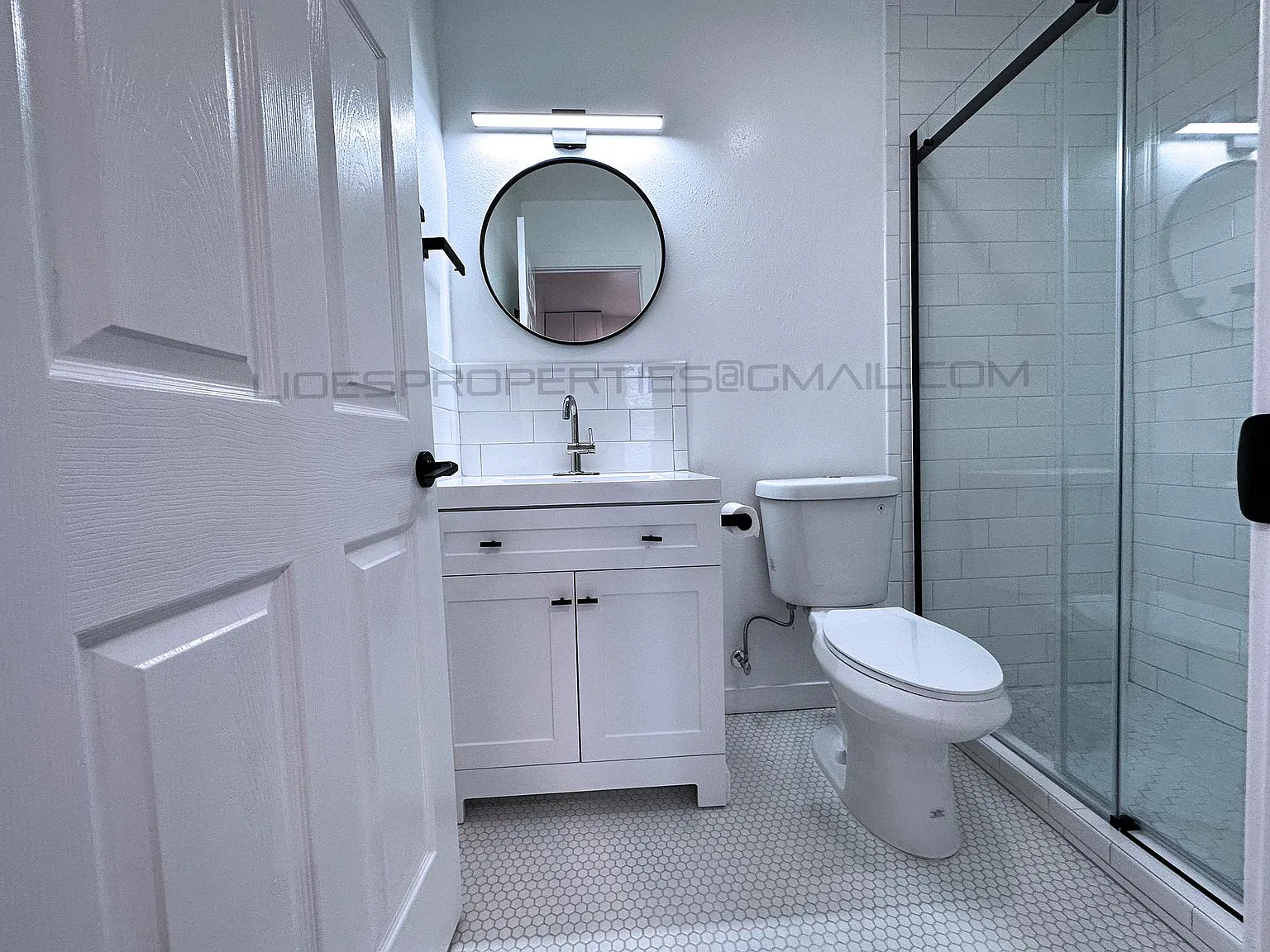 2412 Beacon Ave S — Photo 3