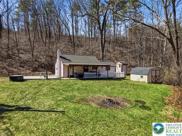 1850 Spruce Hollow Rd, Palmerton, PA 18071