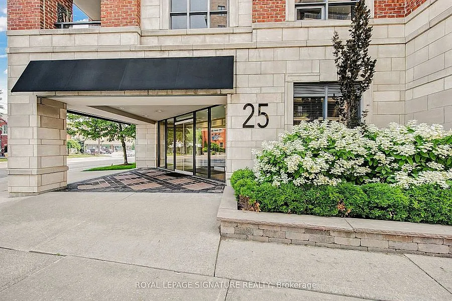 25 Earlington (The Essence Kingsway Condos) — Photo 2