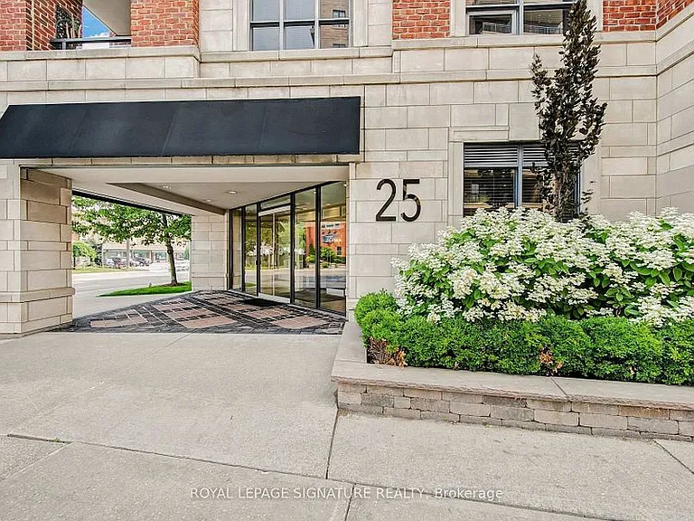 25 Earlington Ave — Photo 2