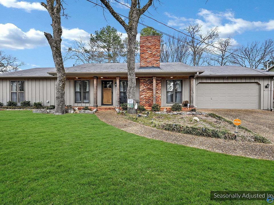 1st image of 914 Way Thru The Woods SW