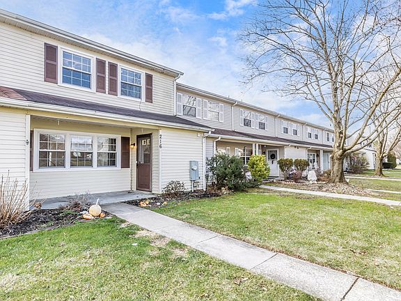3rd image of 216 Carlyn Ct