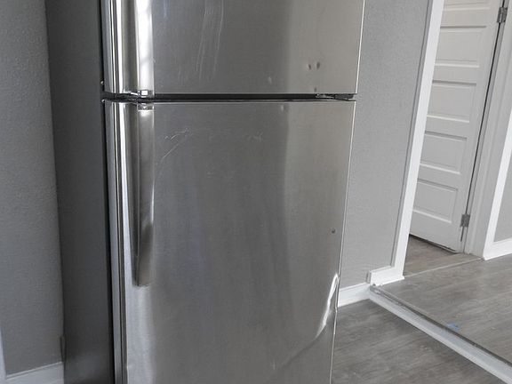 5th image of 340 McKinley Ave #2