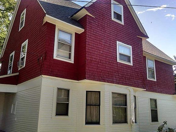 2nd image of 1474 Clarence Ave
