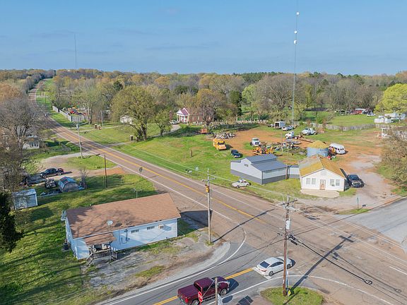 3rd image of 13305 Highway 76 S