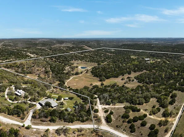 1716 Sanctuary Ln, Blanco, TX 78606