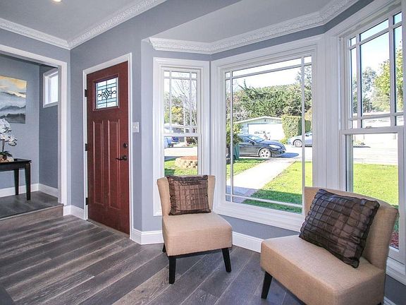 3rd image of 778 Pepper Dr