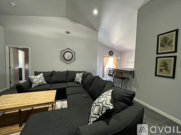 3rd image of 1834 Denise Dr