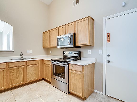 5th image of 8953 E Crescent Ave