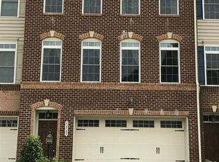 42587 Offenham Ter, Chantilly, VA 20152