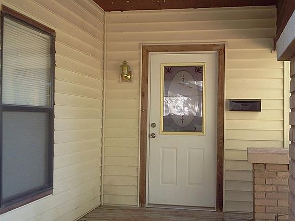 2nd image of 312 Ellis St