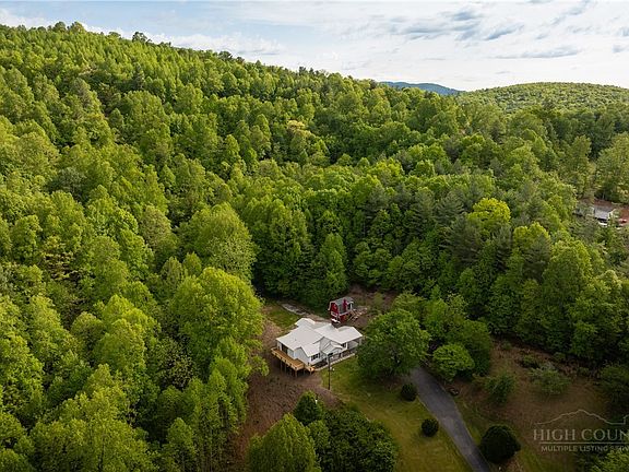 3rd image of 466 Stony Fork Road