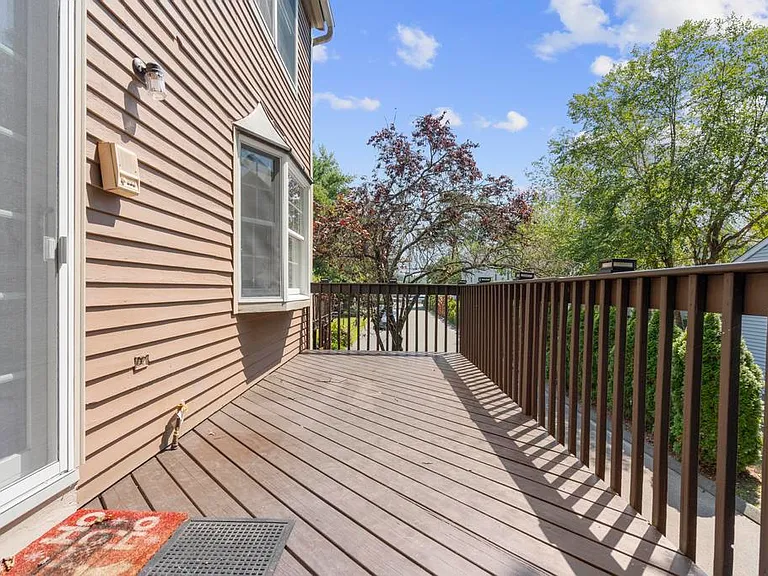 584 Hope St #7 — Photo 12