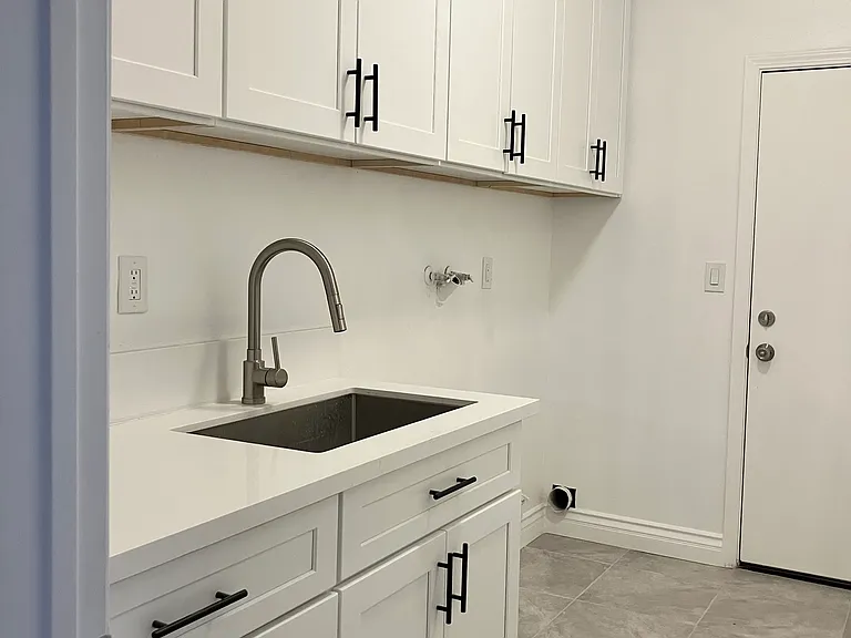 6785 Goldy St — Photo 17