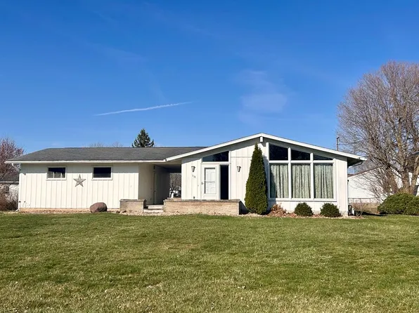 718 N Thoman St, Crestline, OH 44827