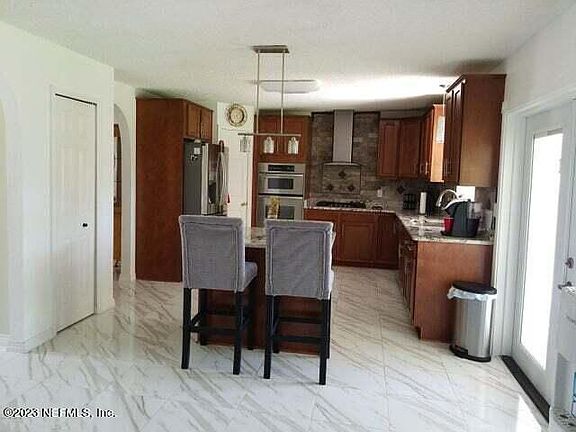 4th image of 3388 Glenn Hollow Ct
