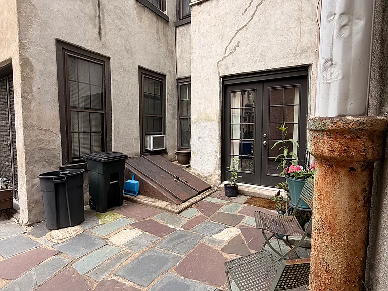2118 Sansom St #1F — Photo 12