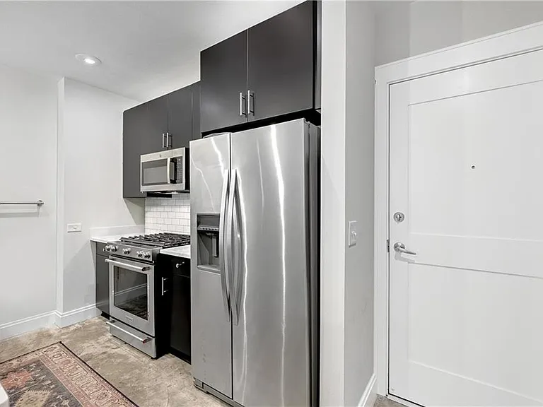905 Juniper St NE #309 — Photo 5