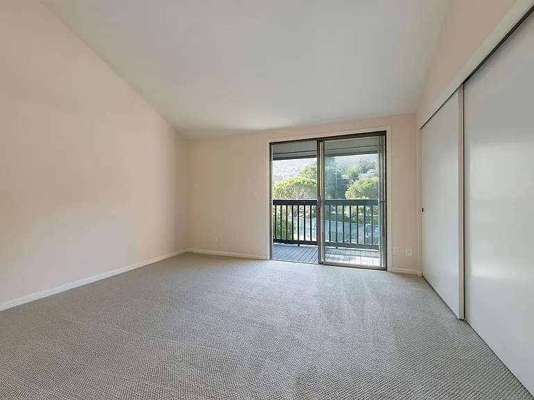 25 Cypress Pl — Photo 16