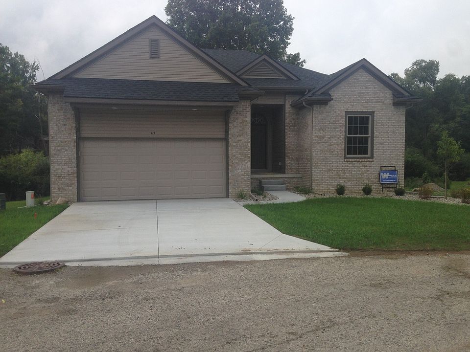 2 car attached garage 