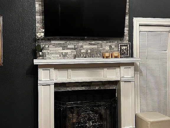 5th image of 4137 Sunrise Cove Dr