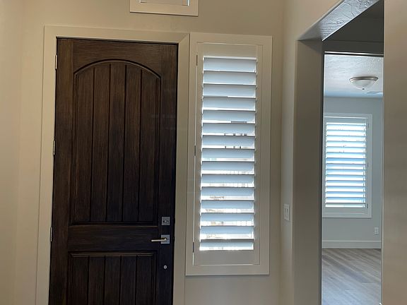 3rd image of 1004 N Camino Agua