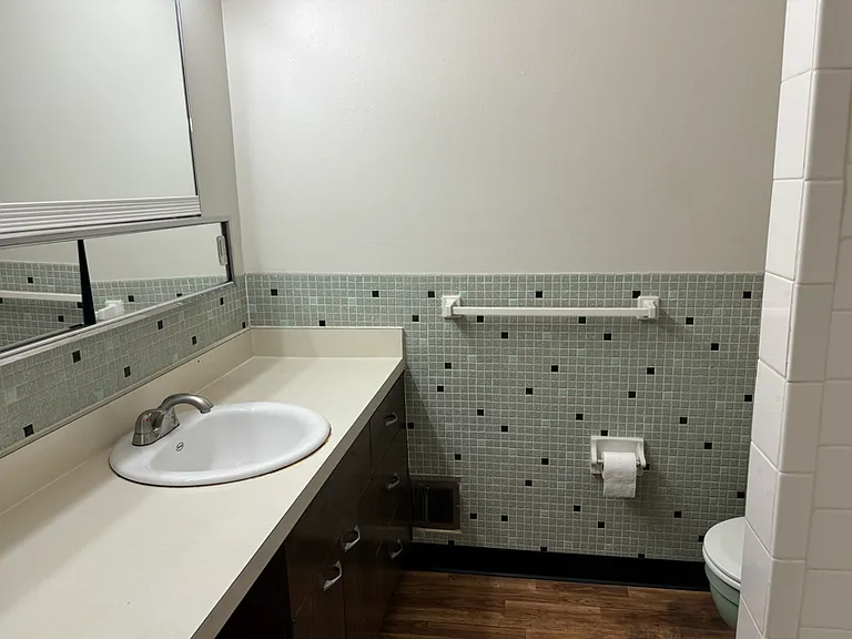 Lincoln Woods Apartments — Photo 14
