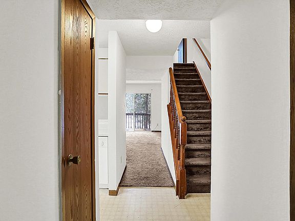 4th image of 2490 S Burberry Ln
