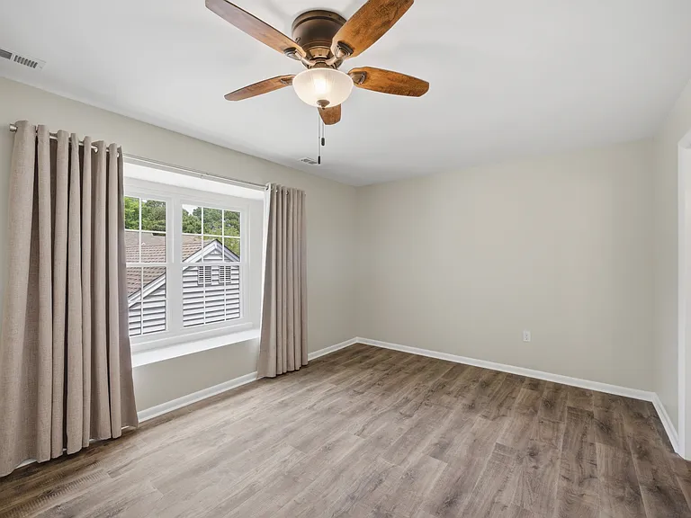 5109 Glenwood Way — Photo 21