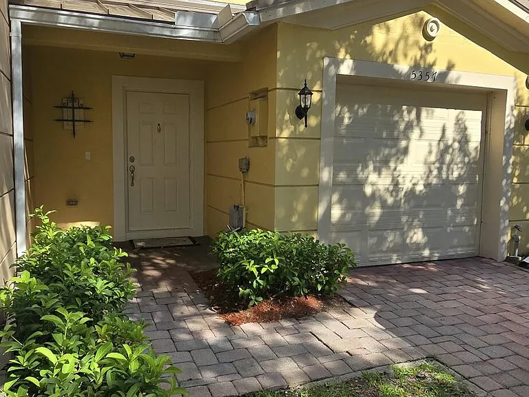 5357 SE Jennings Ln — Photo 1