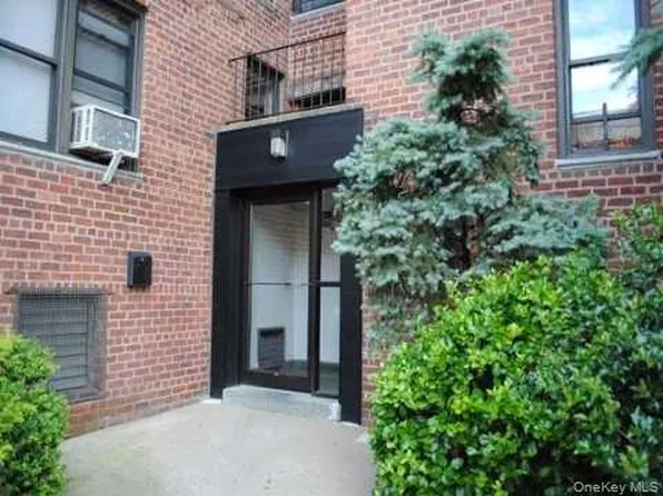 170-06 Crocheron Avenue #5B, Flushing, NY 11358