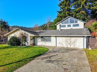 1065 Riverside Dr, Rio Dell, CA 95562