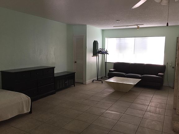 4th image of 2115 N Ocean Blvd APT 11