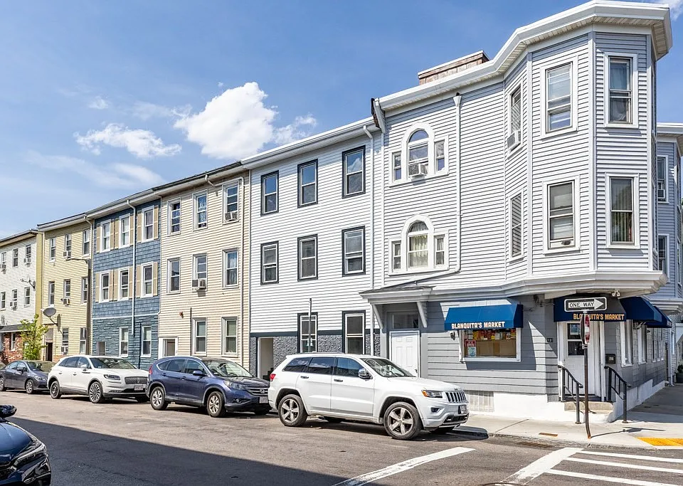 186 Marion St #3