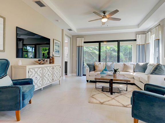 2nd image of 8064 Calle Canovas Ct