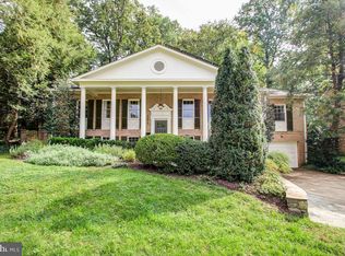 5217 Wapakoneta Rd, Bethesda, MD 20816