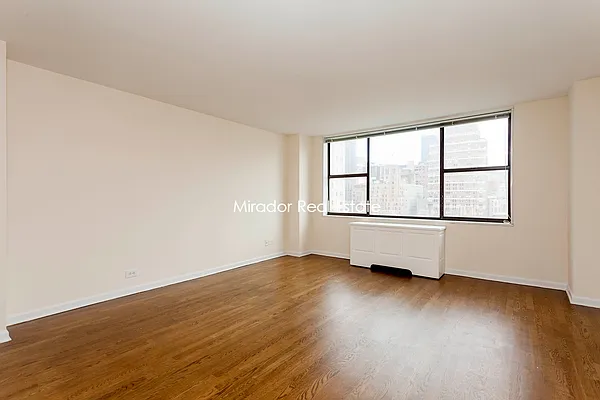 Rented by Mirador Real Estate | media 19