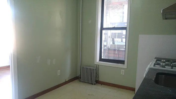 Rented by Downtown Mgt & Realty LLC | media 12