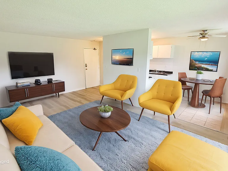 2525 Hill Tout St — Photo 7