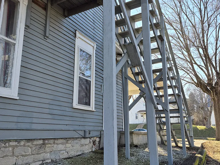 1205 Bank St #1/2 — Photo 37