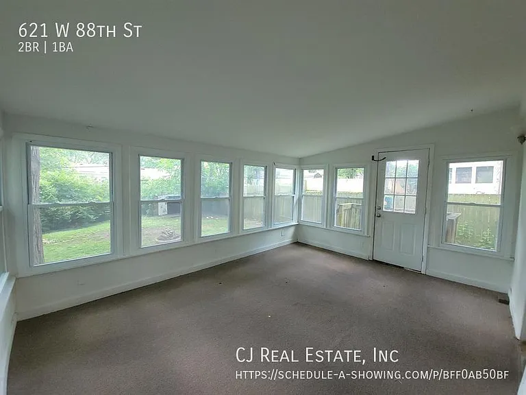 621 W 88th St — Photo 9