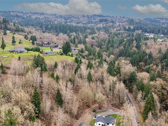 2nd image of 318 Martins Bluff Road