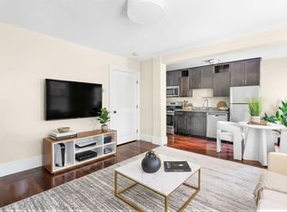 111 Eutaw St #1B, Boston, MA 02128