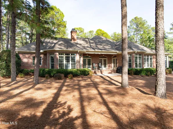 26 Strathaven Drive, Pinehurst, NC 28374