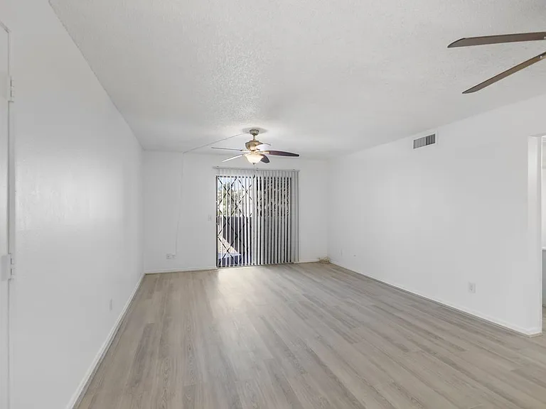 1920 W Lindner Ave #234 — Photo 3
