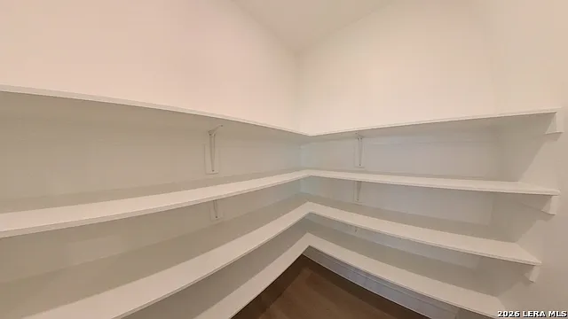3 bed, 3.0 bath, 1428 sqft, $1,930 — Photo 4