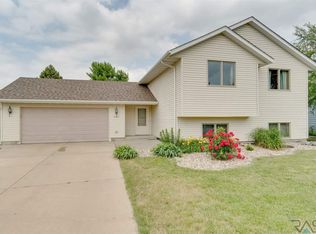 5124 W Emmitt Cir, Sioux Falls, SD 57106